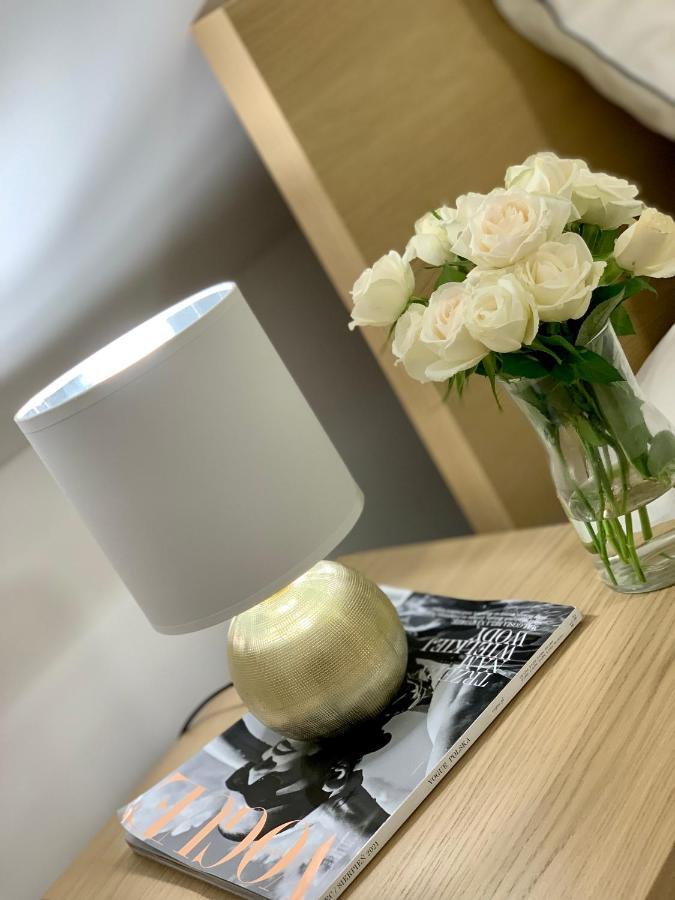 Apartament W Samym Sercu Miasta Z Darmowym Parkingiem Pod Zlotym Lwem -Hotel VI 克沃兹科 外观 照片