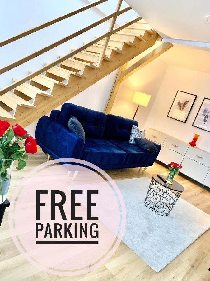 Apartament W Samym Sercu Miasta Z Darmowym Parkingiem Pod Zlotym Lwem -Hotel VI 克沃兹科 外观 照片